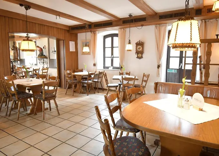 Akzent Franziskaner Hotel 4*